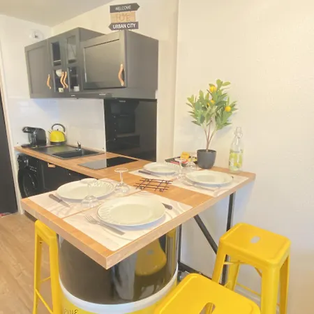 Apartment L Escapade Lourdaise Balcon Parking Wifi Lourdes