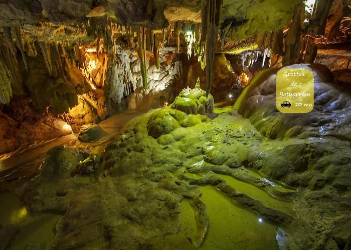 L Escapade Lourdaise Balcon Parking Wifi Апартаменты