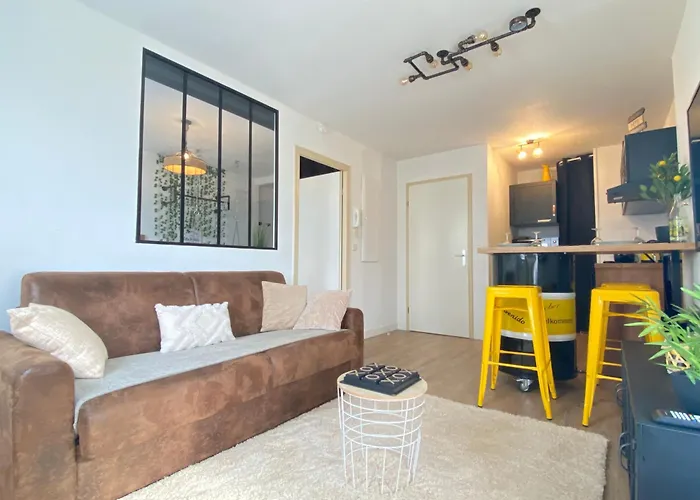 L Escapade Lourdaise Balcon Parking Wifi Апартаменты *